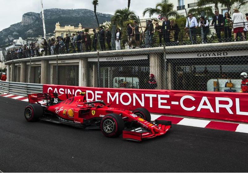 Hamilton over kwalificatie Leclerc in Monaco: "Zulke risico's nemen wij niet"