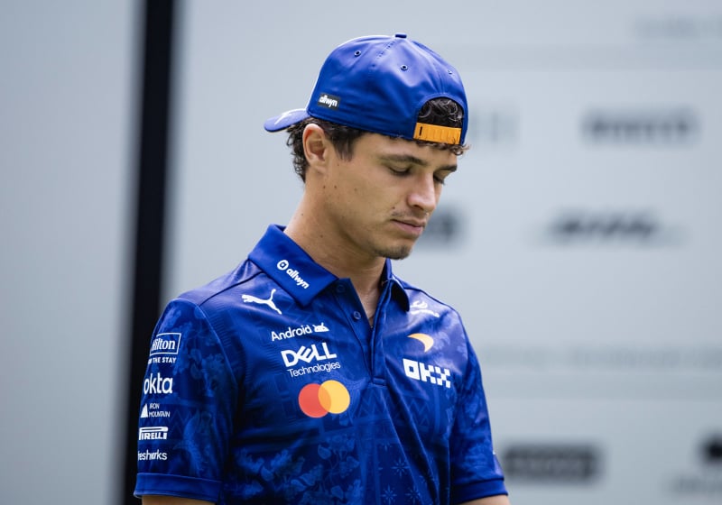 Norris steekt de draak met Stroll in nachtclub Singapore: "Waar is Lance?"