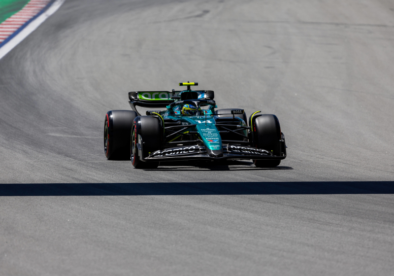 F1 Hoy: Resultado FP1 y FP2; La FIA pone un alto a McLaren; Terrible susto de Alonso