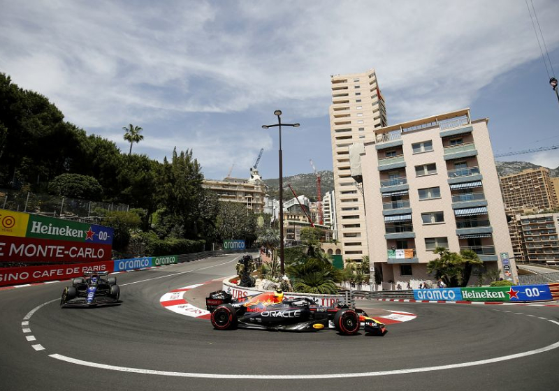 Checo Pérez, el más rápido de las FP3 del GP de Mónaco; Verstappen es cuarto