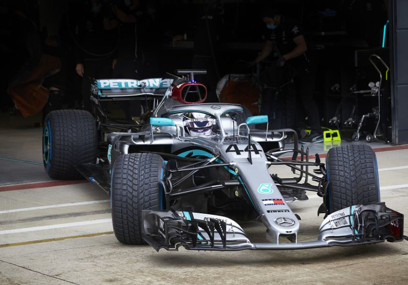 Mercedes: "Reserveonderdelen grote uitdaging met drie GP's op rij"