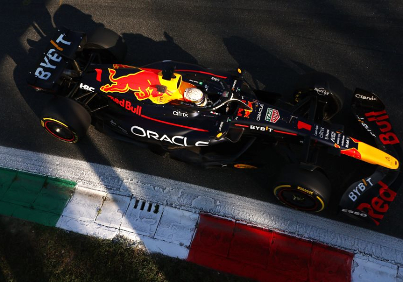 Marko over auto Verstappen: "RB18 verloor rond de twee à drie kilo per race"