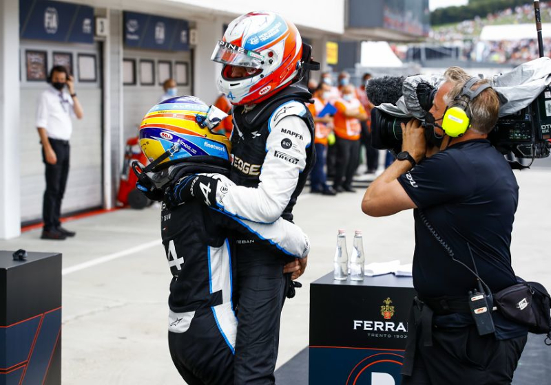 Ocon over teamgenoot Alonso: "Ik heb geen enkel probleem met hem"