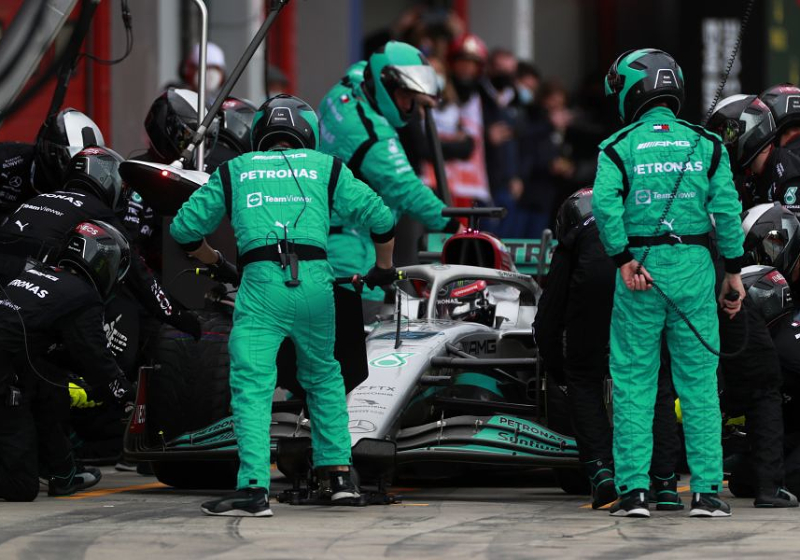 Mercedes explain Russell electronic gun pit-stop issue