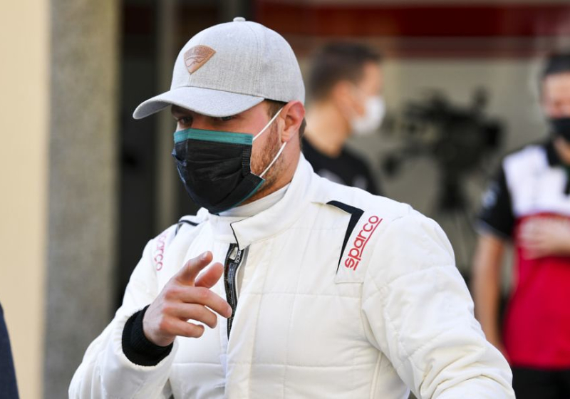 Bottas keek zijn ogen uit: "Toewijding van Hamilton neem ik mijn petje voor af"