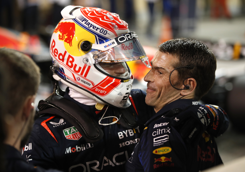 Verstappen over moeizame vrijdag in Bahrein: "Ik was niet tevreden"