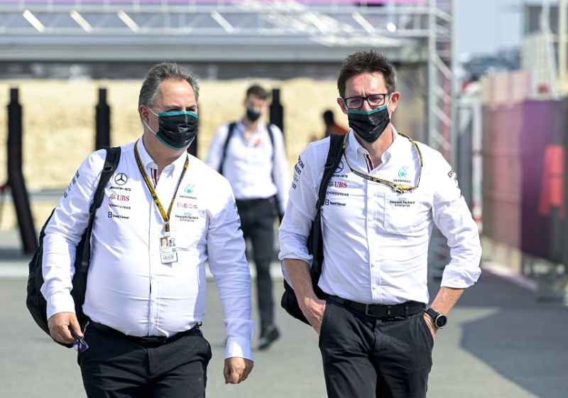 Mercedes kijkt naar concurrentie: "Tussen nu en eerste race kunnen zij nog veel winnen"