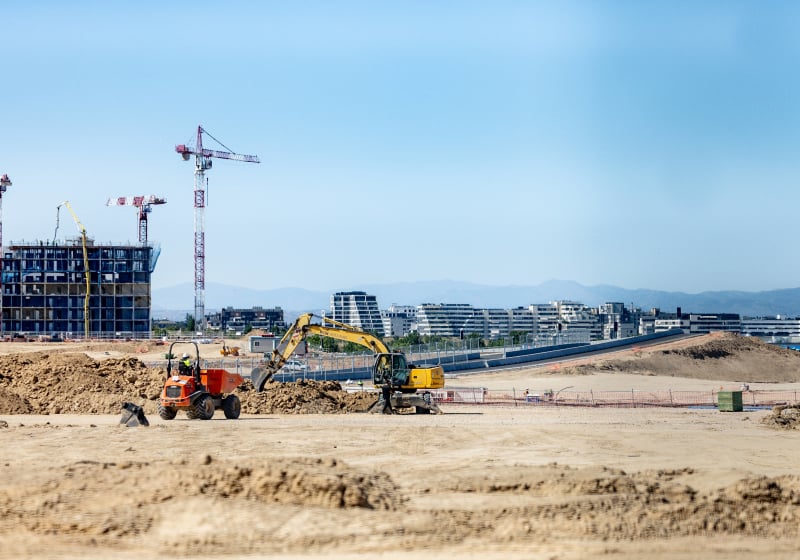 F1 track is still a building site just three months before first race