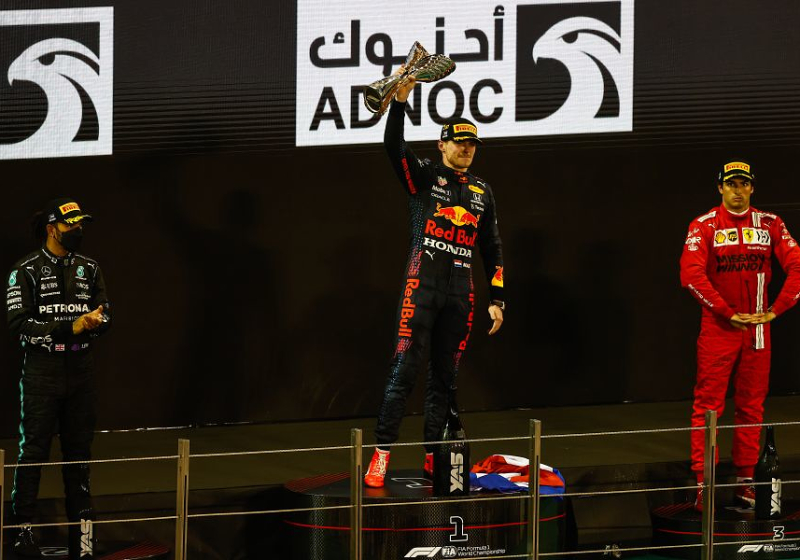 Hamilton 'really struggled' on Abu Dhabi podium after controversy - Sainz