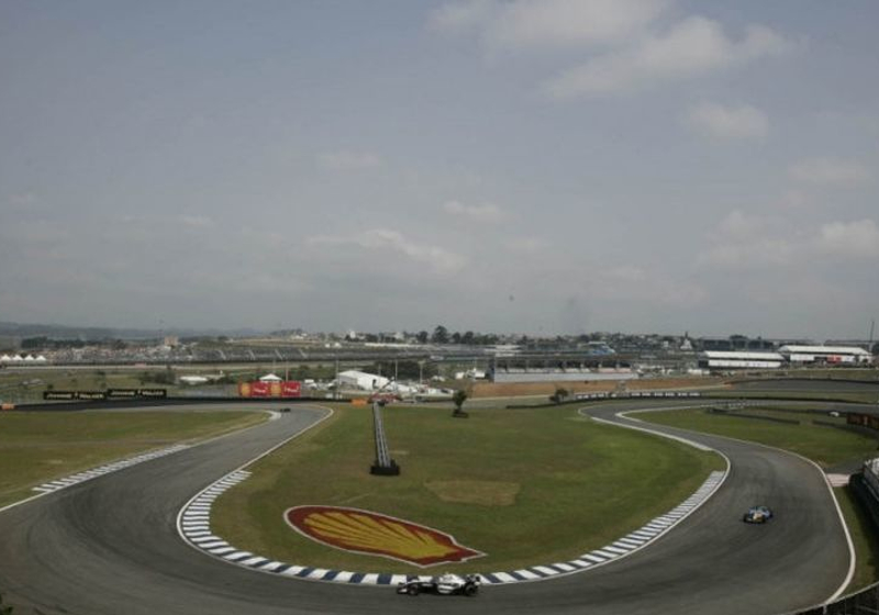 FIA: 'Bespreking over veiligheid van evenementen'