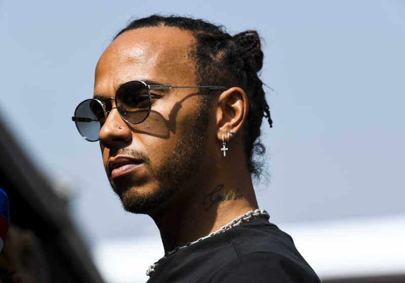 Hamilton onder de indruk: 'Verstappen zit hier op een héél ander niveau'