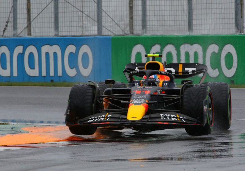 Checo Pérez: Me estoy cansando de los problemas de Red Bull