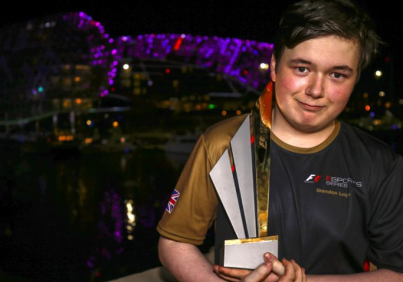 Mercedes and Leigh win Esports championship