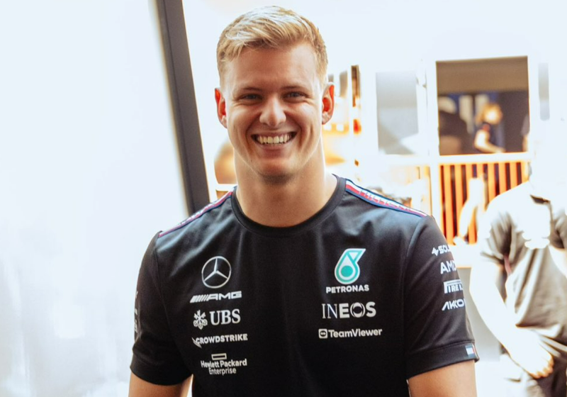 ¡Schumacher, SALVADO por una cláusula!