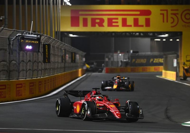 Leclerc sportief na episch duel met Verstappen: "Elke race zou zo moeten zijn"