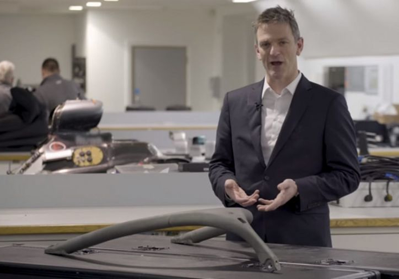 VIDEO: Mercedes toont Halo en legt uit: 'Moet Londense dubbeldekker kunnen houden'