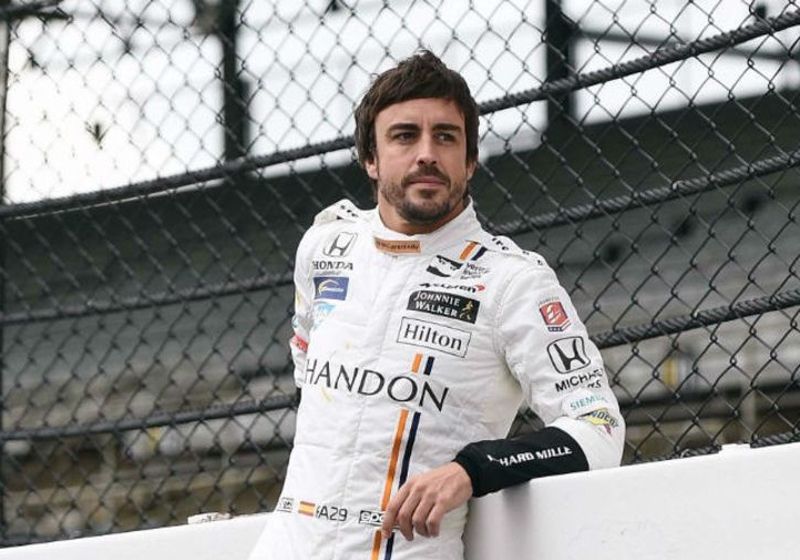 When will Fernando Alonso announce his next move?