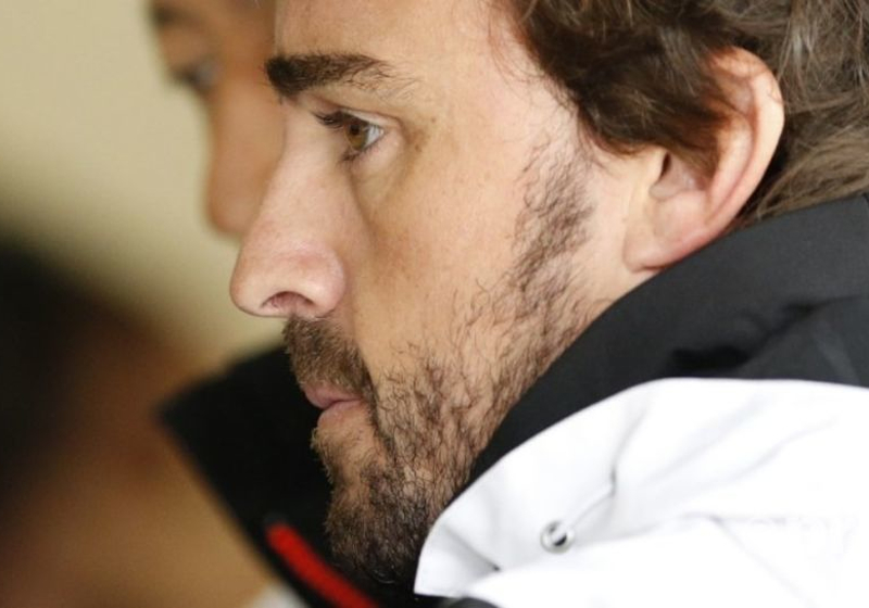 Fernando Alonso: "Zeer waarschijnlijk dat we gridstraf krijgen"