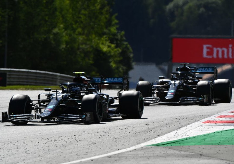 Grand Prix van Oostenrijk: Bottas wint bizarre race met negen uitvallers