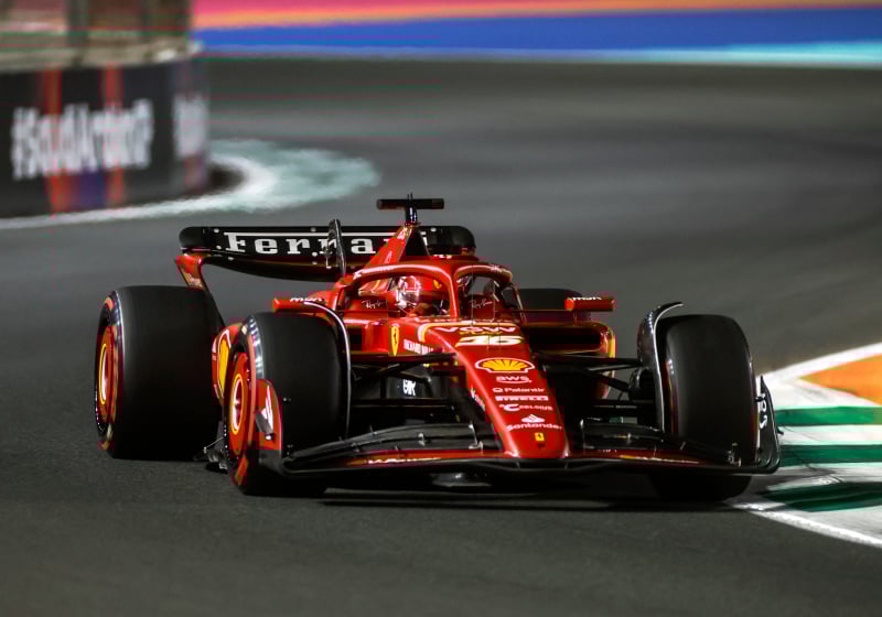 Leclerc lidera la FP3; Checo y Max no pueden con Ferrari