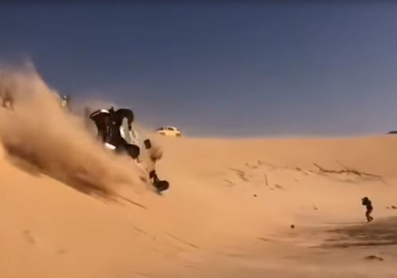 Alonso slaat meerdere keren over de kop tijdens tiende etappe Dakar Rally