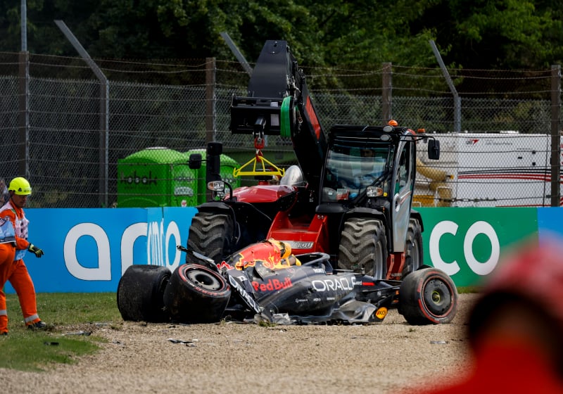 VIDEO | Flinke crashes tijdens F1-kwalificatie, Piastri wederom te snel voor Verstappen | GPFans News