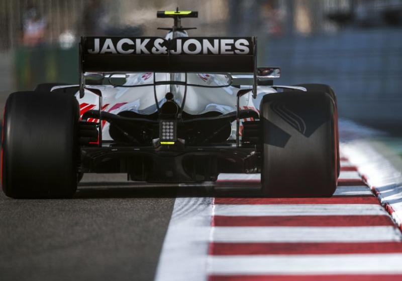 Steiner waarschuwt Haas-rookies: "Mogen vechten, als ze het team niet beschadigen"