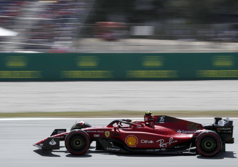 "Carlos Sainz ya está al nivel de Charles Leclerc"