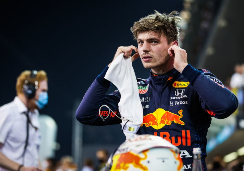 Verstappen voelt geen extra druk als regerend wereldkampioen