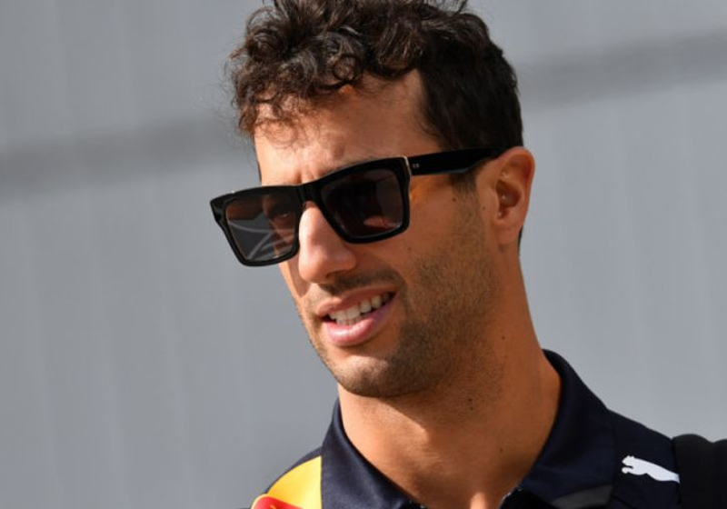 Ricciardo rijdt met oude motor in Hongarije: "Zou goed moeten gaan"