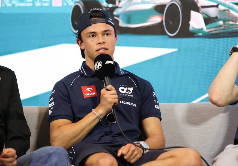 De Vries blijft uit de problemen in Monaco: "Maar het was extreem moeilijk"