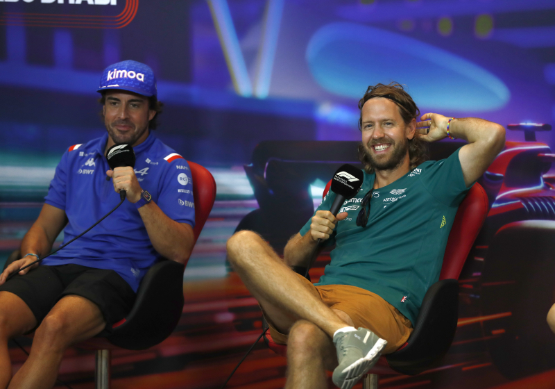 Alonso y su aviso a Vettel: "No puede subestimarse el regreso a la F1"