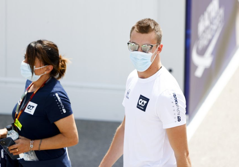 Kvyat en Grosjean willen verandering strafpuntensysteem: ''Het is geen taxi park''