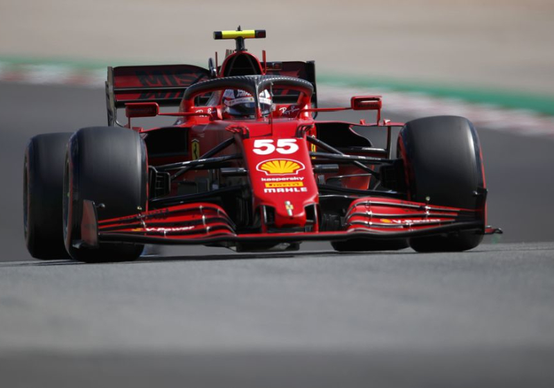 Sainz reveals targets to catch Ferrari team-mate Leclerc