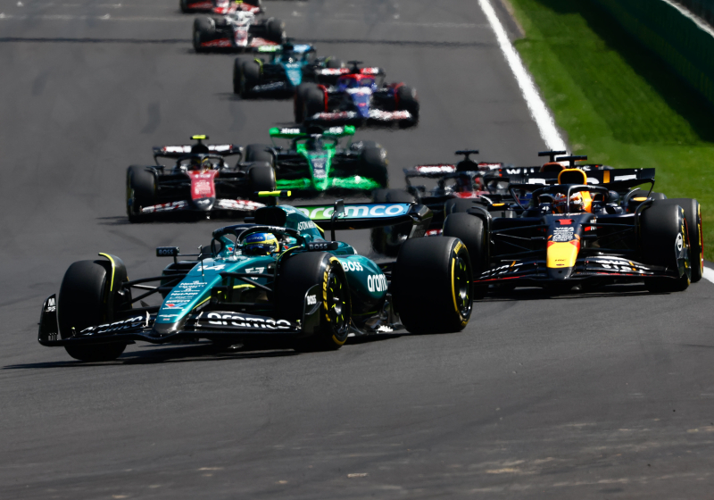 F1 Hoy: Decisión de FIA con McLaren; Malas noticias para Alonso; El arrepentimiento de Sainz