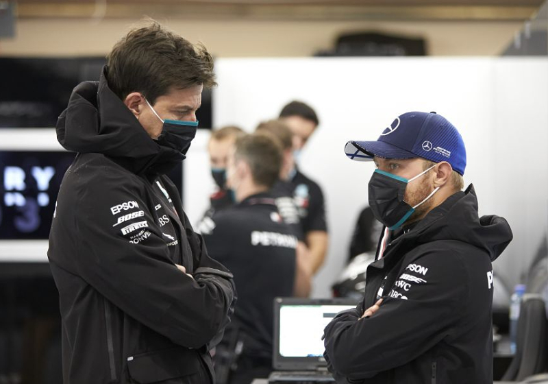 Bottas negeerde teamorder en gaf Verstappen voordeel: 'Derde beter dan tweede'