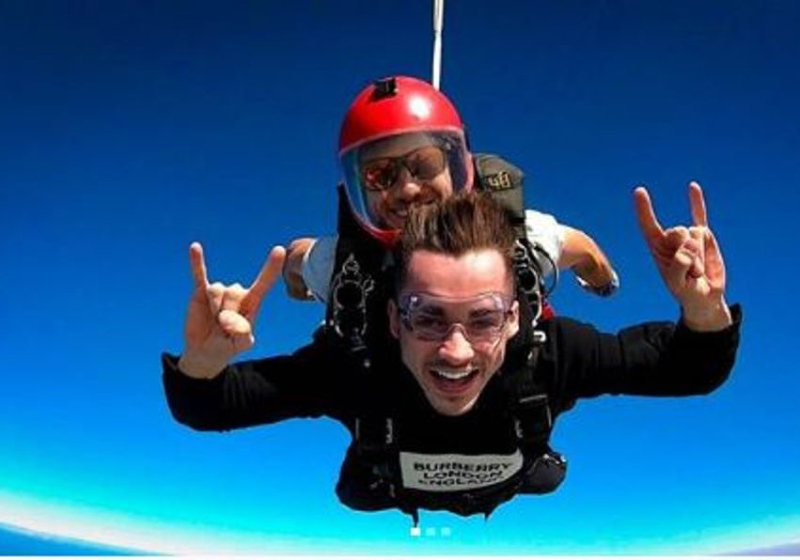Leclerc hing zonder toestemming aan parachute: "Ze waren nogal boos"