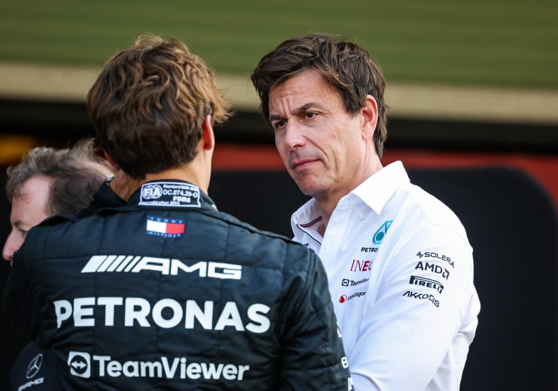 Toto Wolff angrily looks at George Russell