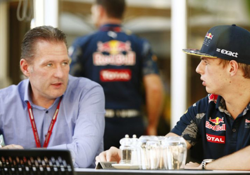 Jos Verstappen: 'Toen we nog kartten, pakte iedereen z'n boeltje als het begon te regenen'
