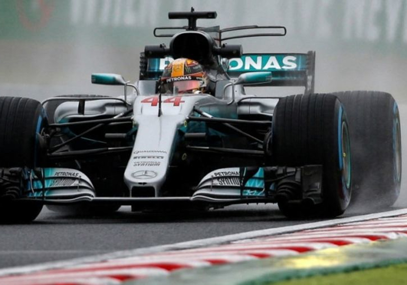 Lewis Hamilton: 'Formule 1 moet van de uitloopstroken af'