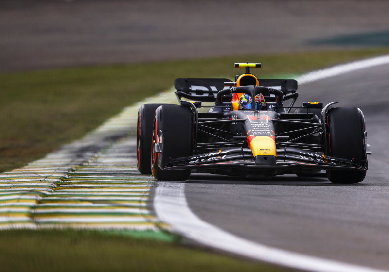 Checo Pérez: El número de carreras está al límite; me preocupan los mecánicos