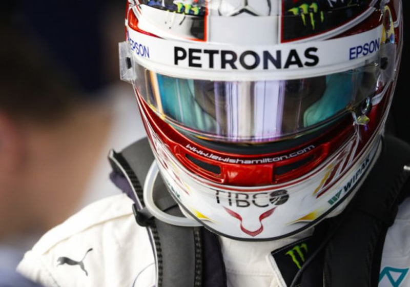 2e vrije training China: Hamilton opnieuw de snelste, Verstappen weer vijfde