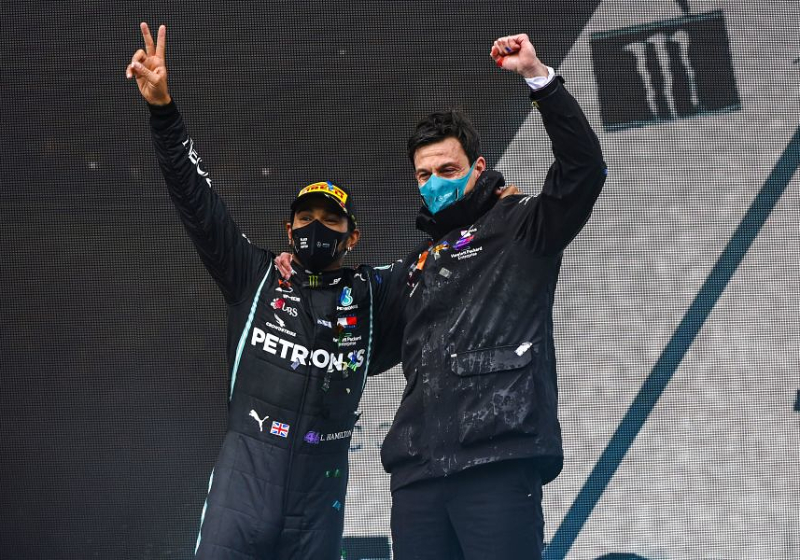 Doornbos: "Hamilton en Wolff gaan toch een lastige bespreking in"