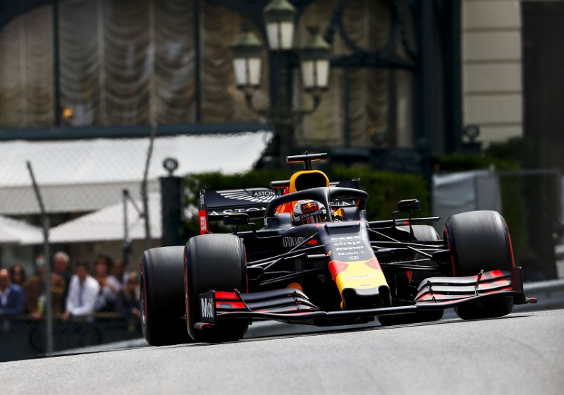 Dr. Marko: 'Ricciardo heeft Verstappen tweede startplek gekost'