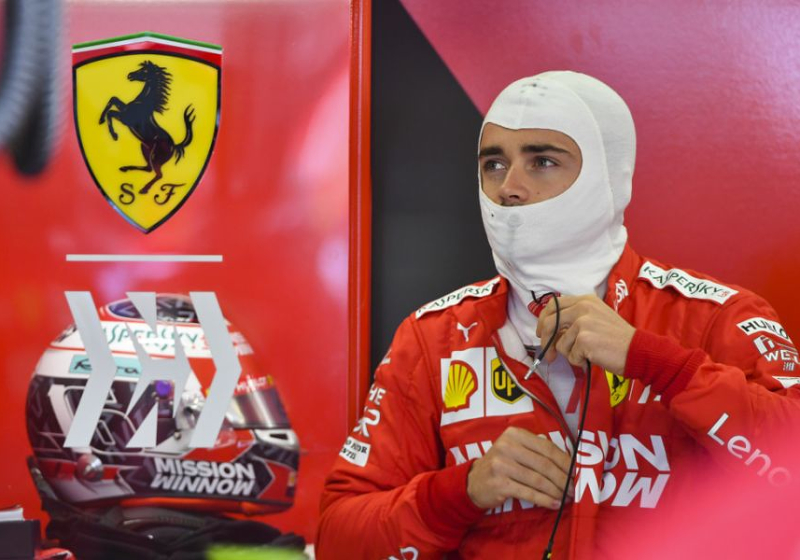 Leclerc over strategie Ferrari: "Ik moet besluitvaardiger zijn"