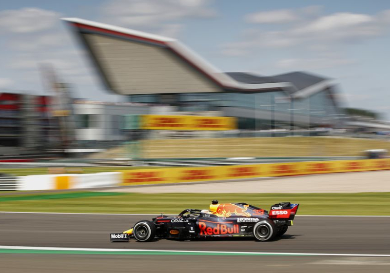 Verstappen belittles Hamilton sprint 'pole' that “doesn't mean anything”