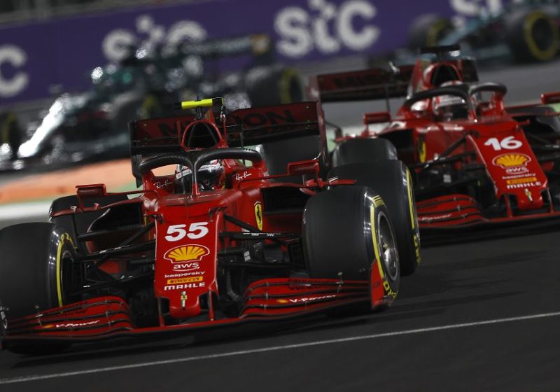 Ferrari: A la venta volante del auto 2021 de Carlos Sainz