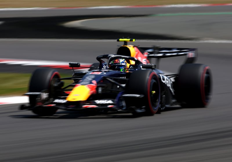 FIA grijpt in voor kwalificaties: coureurs gebruiken remmen niet meer voor iconische bochten
