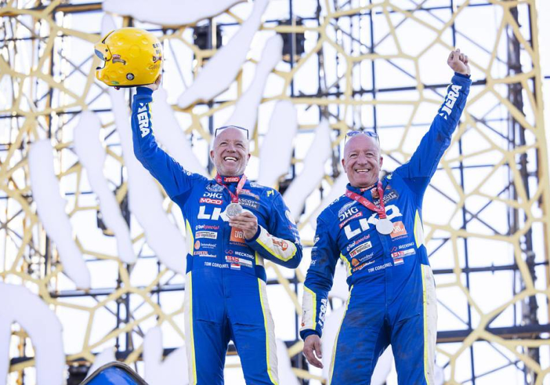Tim Coronel genoot na passeren Dakar-finish: "Kippenvel als ik eraan terugdenk"