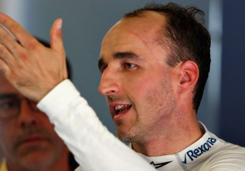 Kubica 'embarrassed' by Williams performance